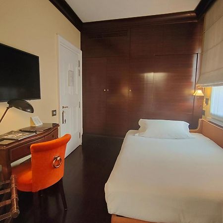 Hotel L'Orologio Firenze - Wtb Hotels Екстериор снимка