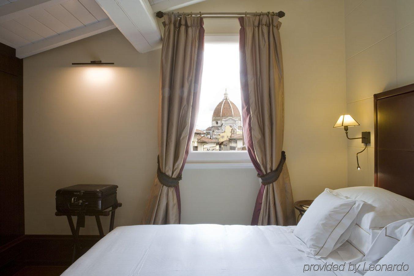 Hotel L'Orologio Firenze - Wtb Hotels Стая снимка